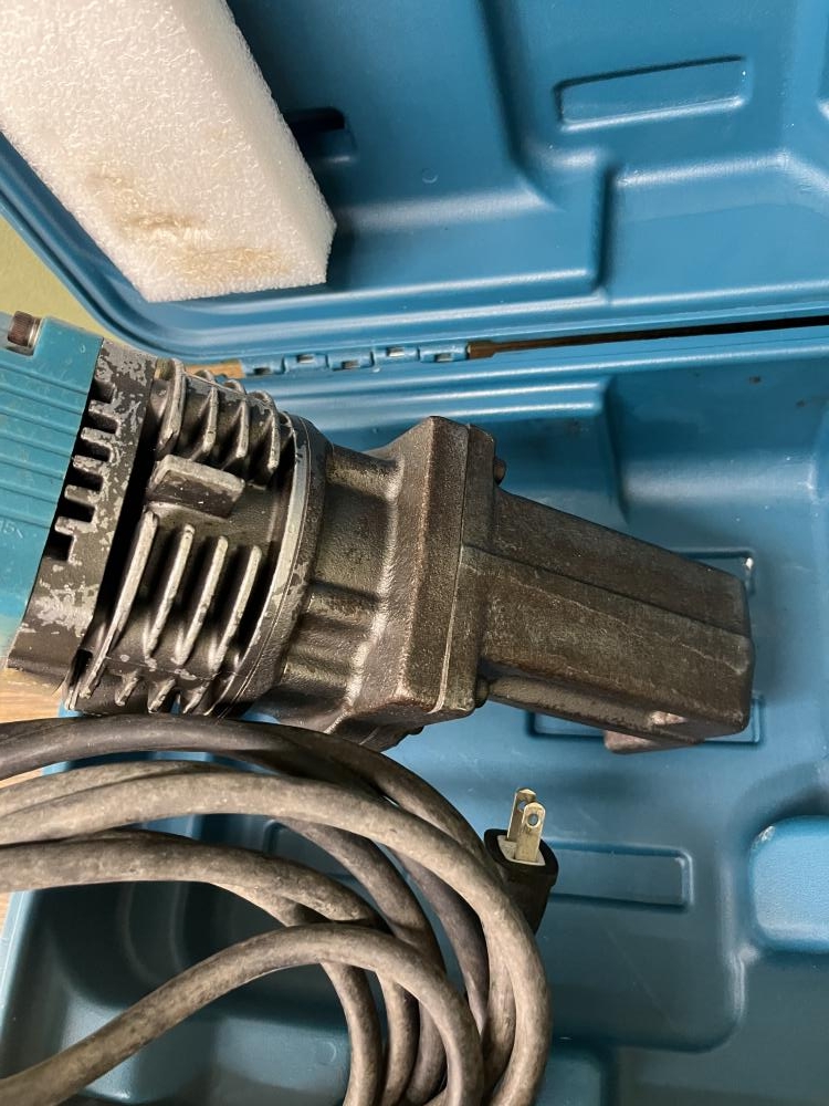 MAKITA マキタ 16mm　鉄筋カッター　コード式　100V SC161 マキタ（makita） 鉄筋カッタ SC161 3-16mm 新品 : e-金物屋 - 通販