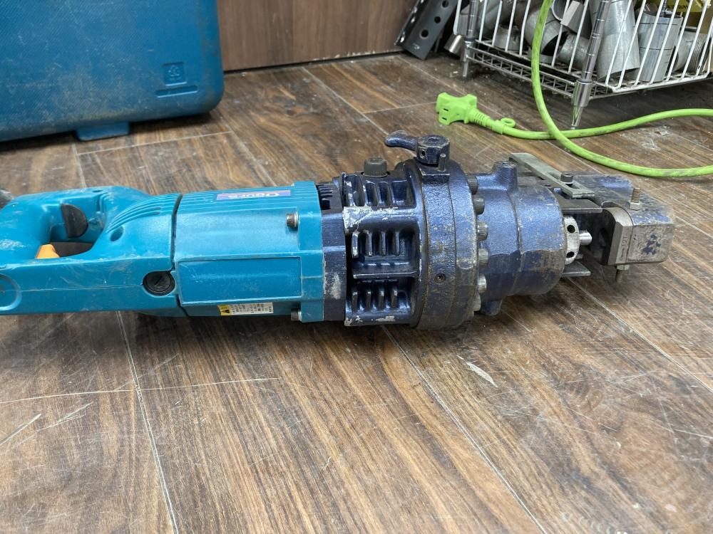 電動油圧式パンチャー HPC-8920Wの中古 中古C傷汚れあり 《埼玉 電動油圧式パンチャー HPC-8920Wの中古 中古C傷汚れあり 《埼玉