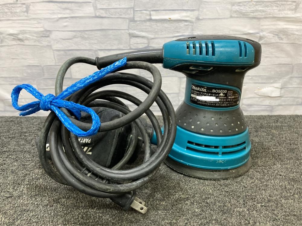 【引取限定】125ｍｍ ランダムオーダムビットサンダ　モデルＢ０５０３０　中古【うるま市田場】 マキタ makita 125mmランダムオービタルサンダ BO5030の中古 中古C傷