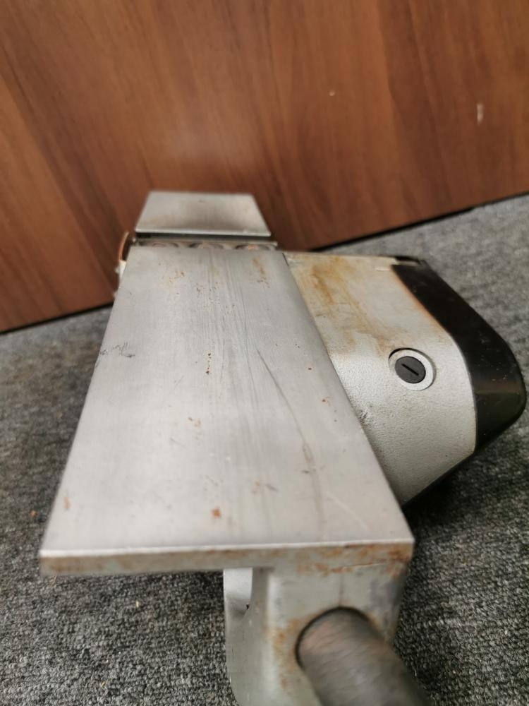 マキタ makita 曲面カンナ 1001の中古 中古C傷汚れあり 《大阪 マキタ makita 曲面カンナ 1001の中古 中古C傷汚れあり 《大阪