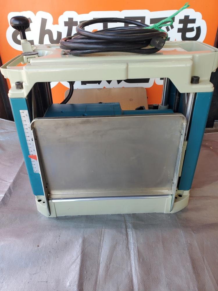 マキタ makita 304mm自動カンナ 2012NB 100V ※本体のみの中古 中古B マキタ makita 304mm自動カンナ 2012NB 100V ※本体のみの中古 中古B