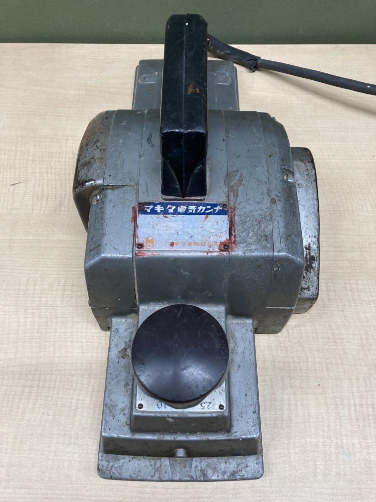 マキタ makita 電気カンナ 1804の中古 中古C傷汚れあり 《埼玉・上尾