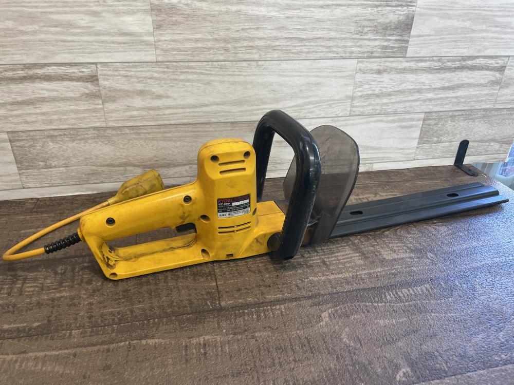 RYOBI - 中古　リョービ(RYOBI) ヘッジトリマ HT-3840 刈込幅380mm RYOBI - 中古 リョービ(RYOBI) ヘッジトリマ HT-3840 刈込幅