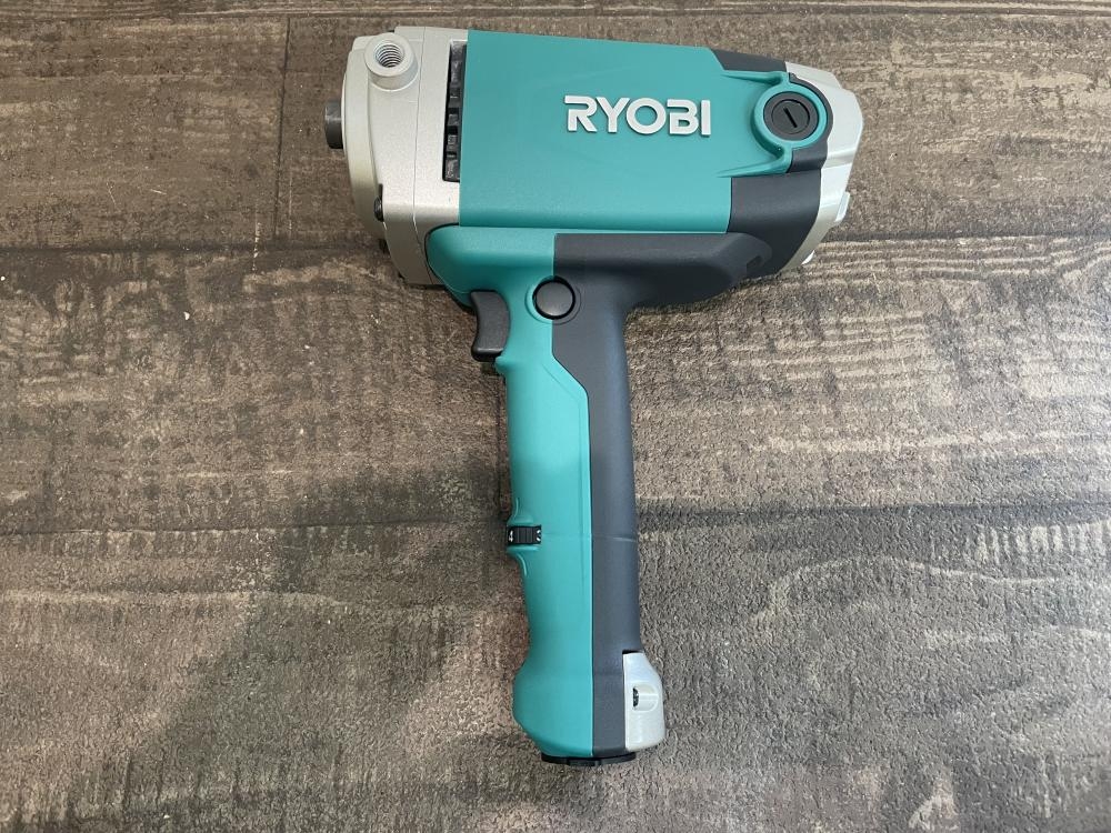 RYOBI リョービ 電子シングルアクションポリッシャー PE-202の中古 未  