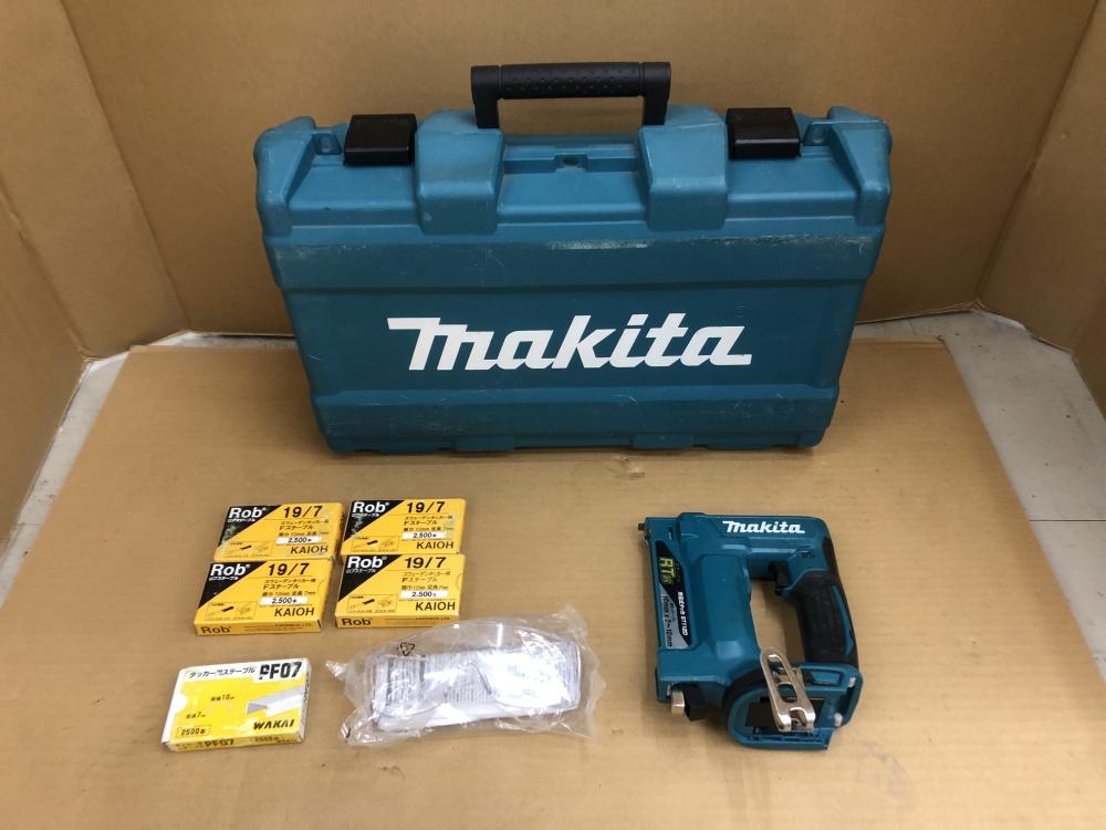 マキタ 充電式タッカ ST112DZKの中古 未使用品 《千葉・柏》中古工具 マキタ 充電式タッカ ST112DZKの中古 未使用品 《千葉・柏》中古工具
