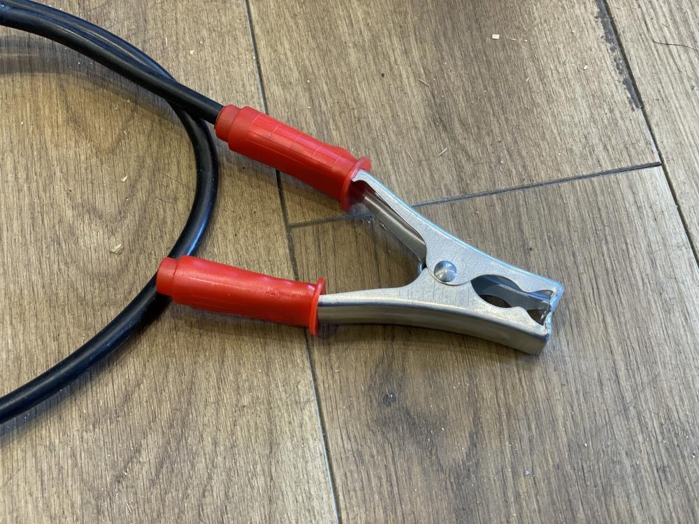 EAGLE 100V用半自動溶接機 EG-M100の中古 中古B使用感あり