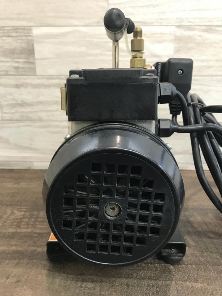 TASCO タスコ 真空ポンプ IEC34-1の中古 中古C傷汚れあり 《埼玉・入間