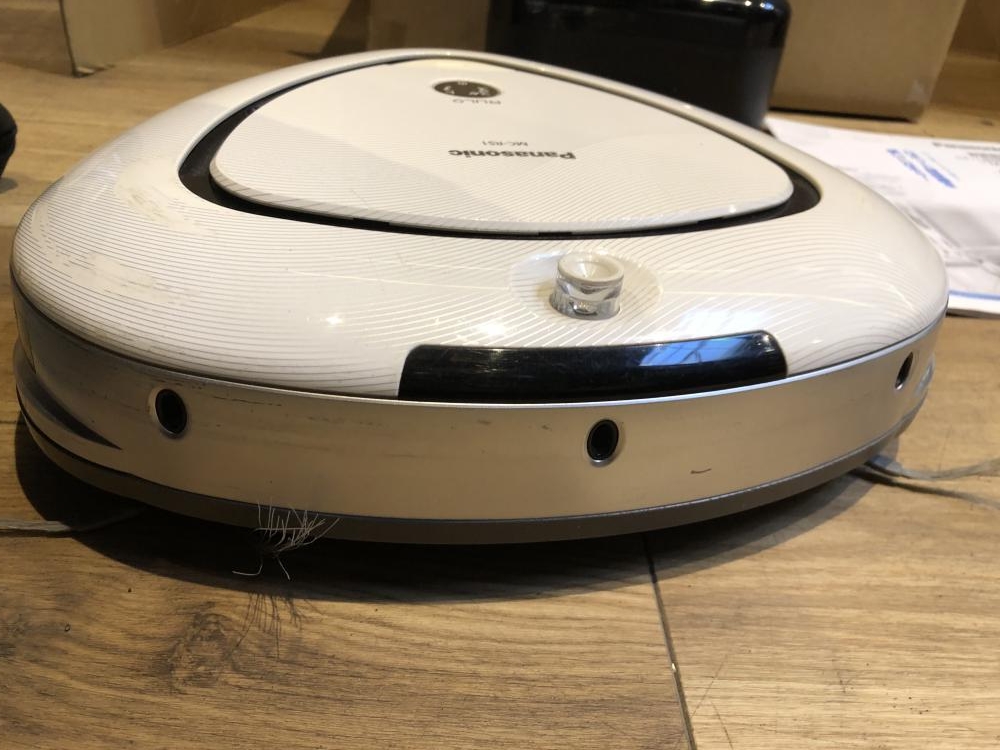 Panasonic パナソニック ロボット掃除機 MC-RS1-Wの中古 中古C傷汚れ