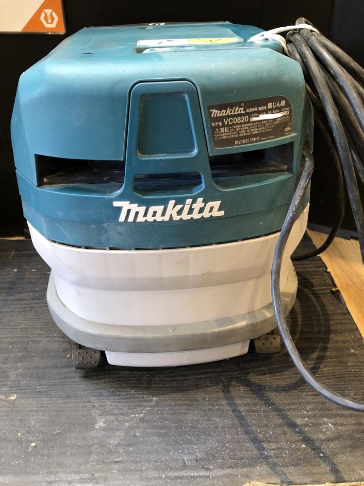 【中古】【動作OK】【店頭引取限定】　集塵機　ＭＡＫＩＴＡ　マキタ　ＶＣ０８２０　 マキタ（makita） 集じん機 VC0820 容量8L 乾湿両用 連動コンセント付