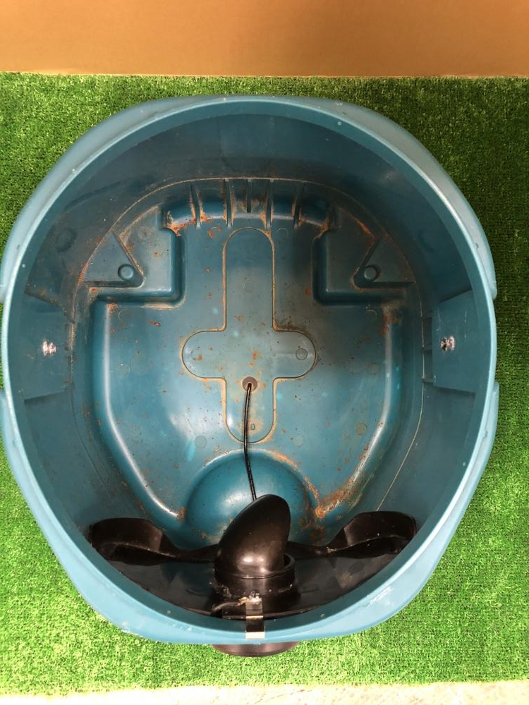 makita マキタ  集じん機マキタ471 マキタ 乾湿両用集じん機 471の中古 中古B使用感あり 《神奈川・川崎
