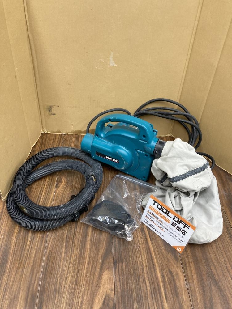 マキタ 小型集じん機 450(P) ※ホース・ノズル・ダストバッグ付属の中古