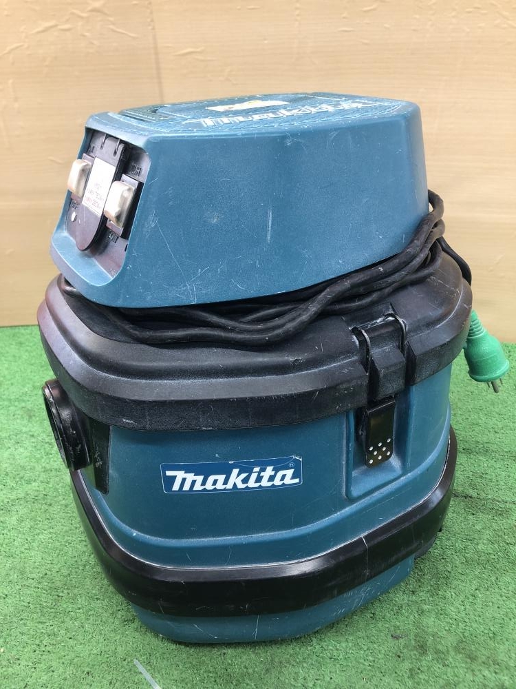 マキタ makita 集じん機 472の中古 中古C傷汚れあり 《大阪・茨木》中古工具販売の専門店│ ツールオフ茨木店 ｜中古工具販売のツールオフ