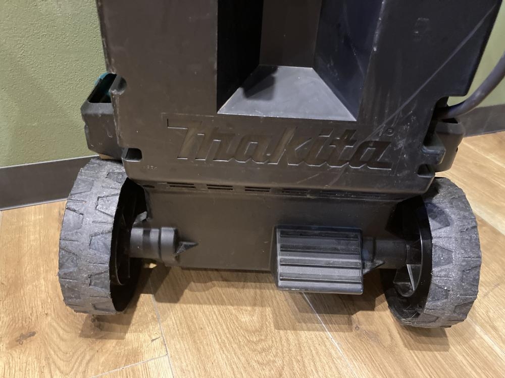 マキタ 高圧洗浄機 MHW0820 *本体通電のみ確認の為ジャンクの中古