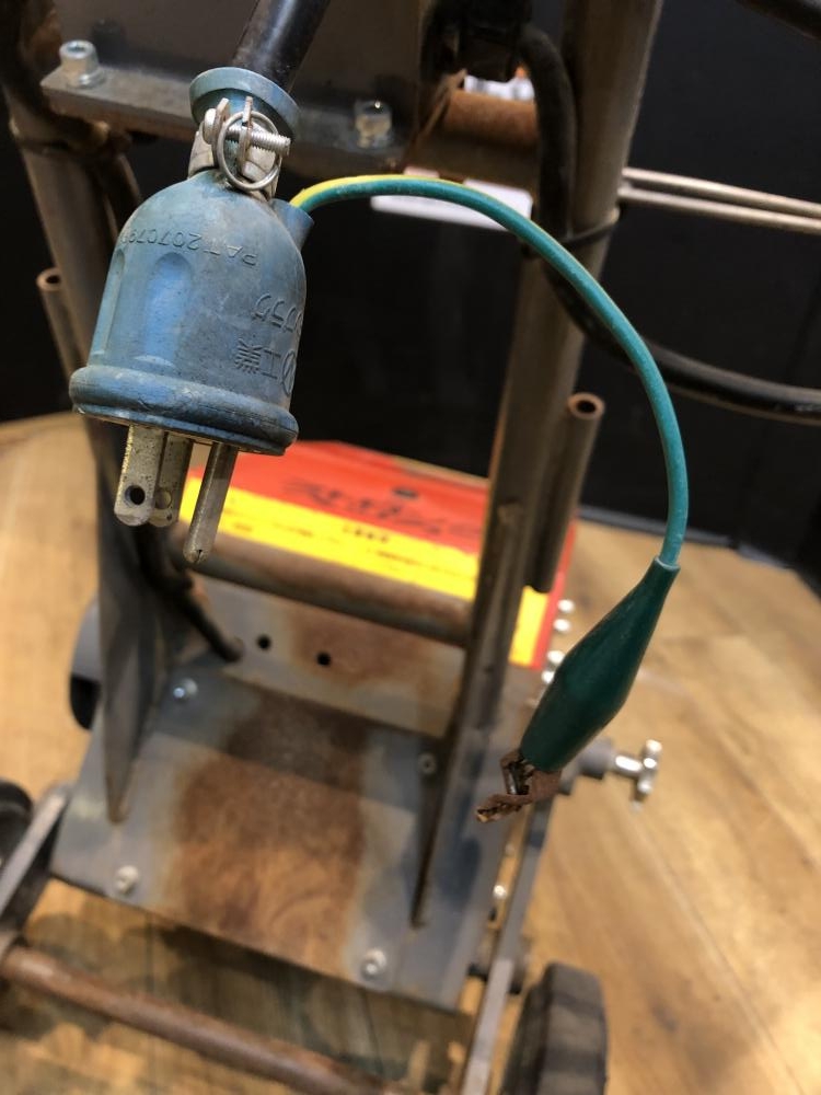 販売不可】極東産機 KYOKUTO ストロングペッカー 床材剥がし機 販売不可】極東産機 KYOKUTO ストロングペッカー 床材剥がし機