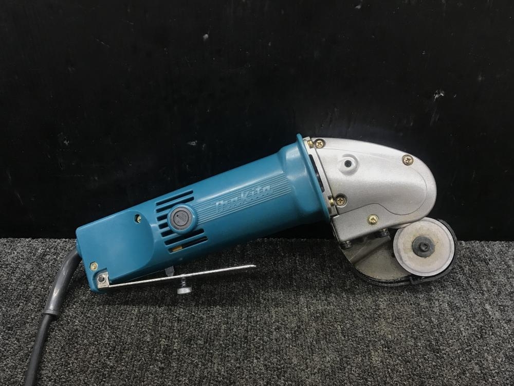 マキタ makita 万能ハサミ 無段変速 板金カッター JS5000V 100Vの中古 中古B使用感あり  《大阪・松原》中古工具販売の専門店│ツールオフ松原店 ｜中古工具販売のツールオフ