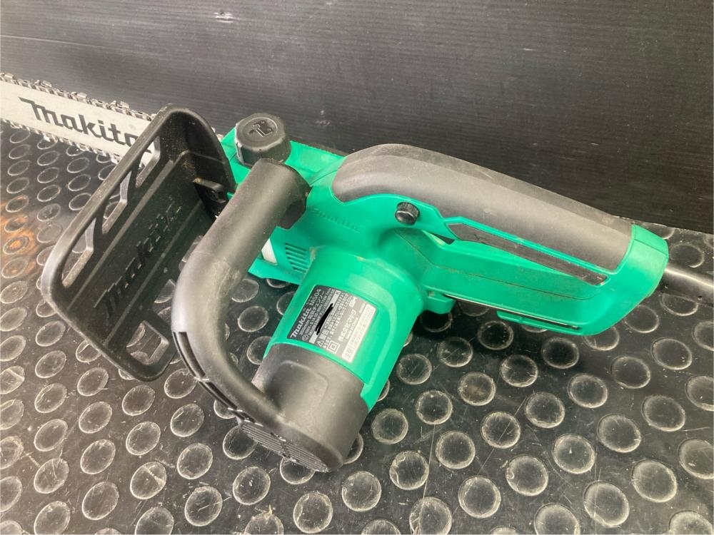 マキタ makita 350mm 電気式チェーンソー M504の中古 中古C傷汚れあり マキタ makita 350mm 電気式チェーンソー M504の中古 中古C傷汚れあり