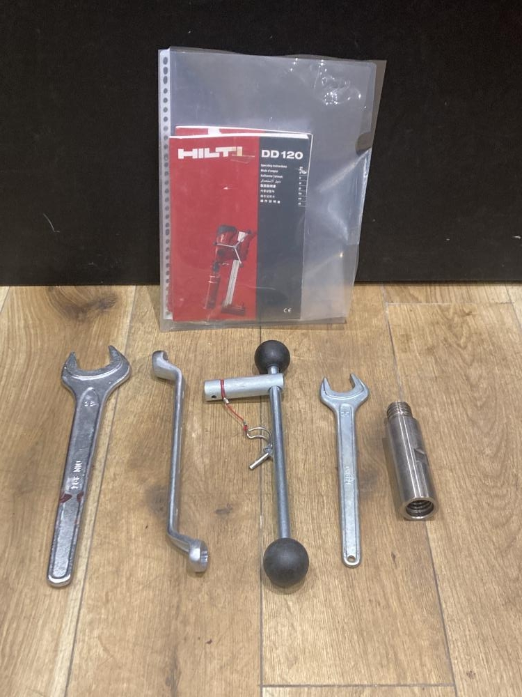 HILTI ダイヤモンドコアドリル DD120の中古 中古B使用感あり HILTI ダイヤモンドコアドリル DD120の中古 中古B使用感あり