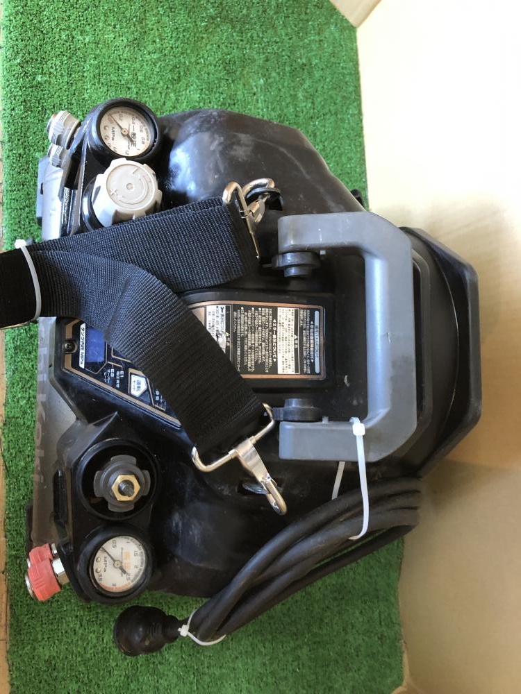 ハイコーキ 高圧一般圧コンプレッサ EC1245H3 CTN 部品欠け 現状 