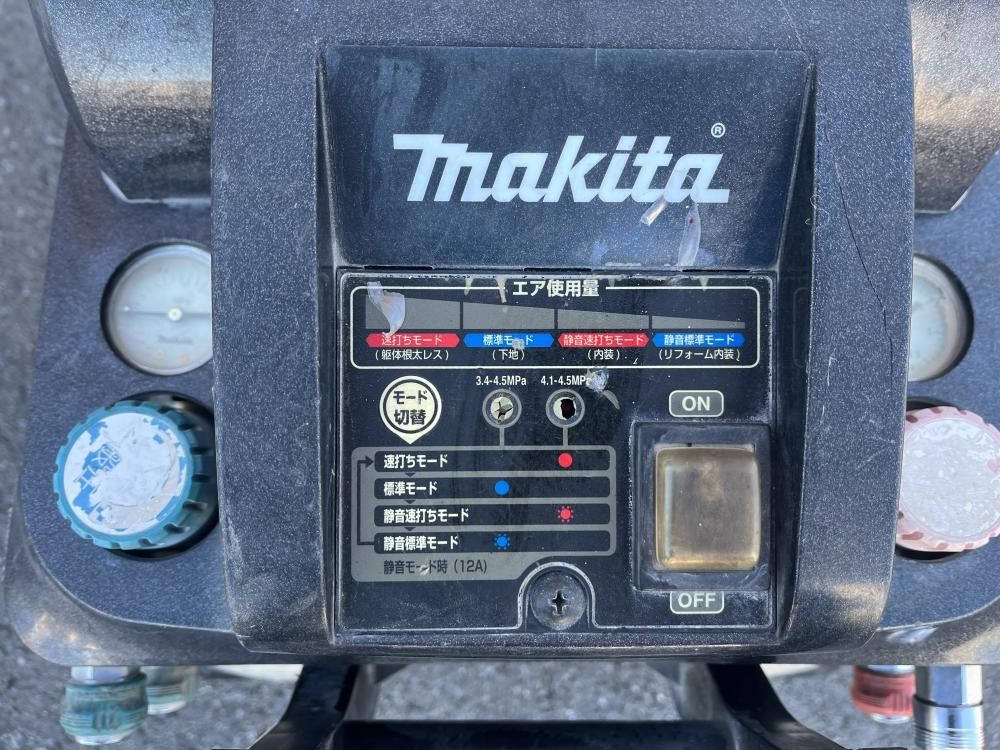 マキタ makita エアコンプレッサ AC460XLの中古 中古C傷汚れあり