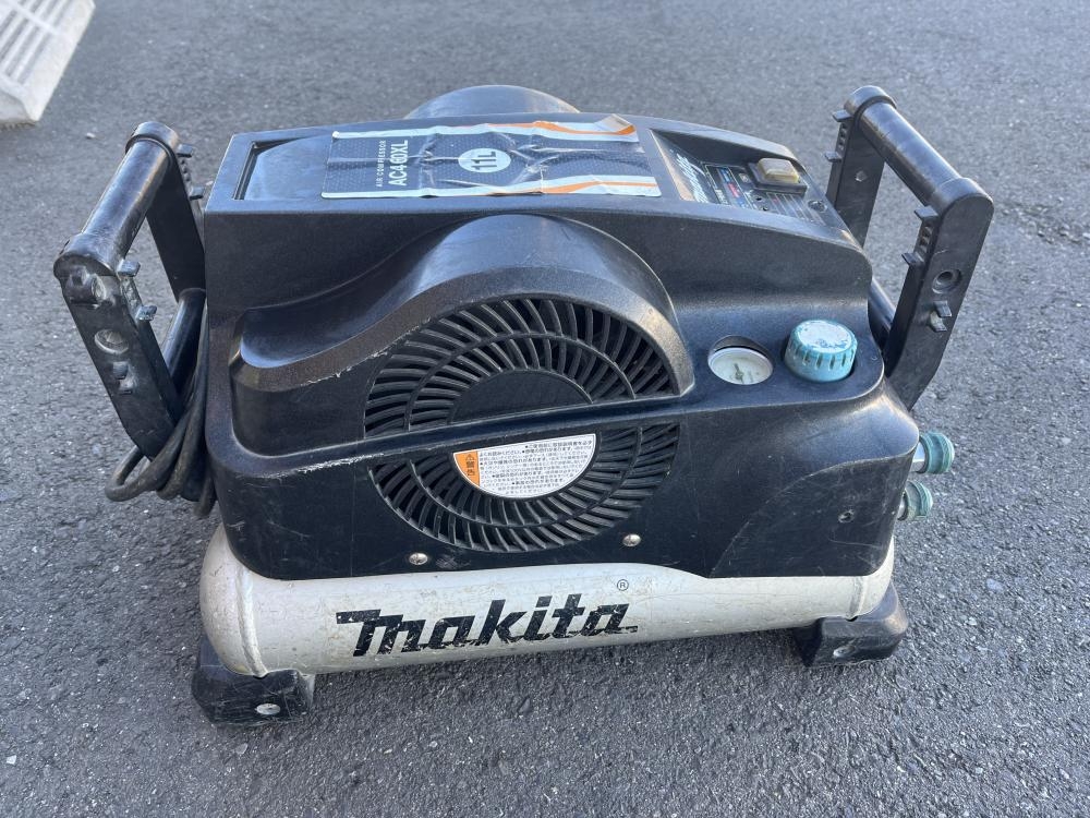 マキタ makita エアコンプレッサ AC460XLの中古 中古C傷汚れあり