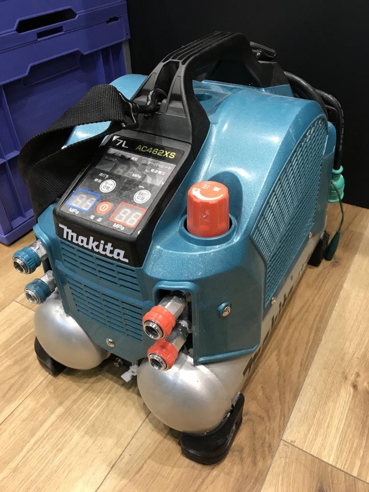 マキタ エアコンプレッサー AC462XSの中古 中古B使用感あり 《千葉