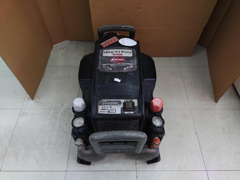 日立工機 HITACHI 高圧エアコンプレッサ EC1445Hの中古 ジャンク