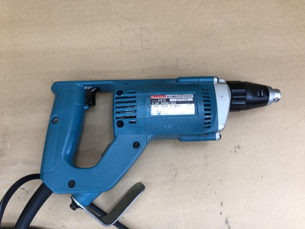 マキタ makita ボード用スクリュードライバー 6810の中古 中古B使用感あり 《千葉・柏》中古工具販売の専門店│ ツールオフ柏店  ｜中古工具販売のツールオフ