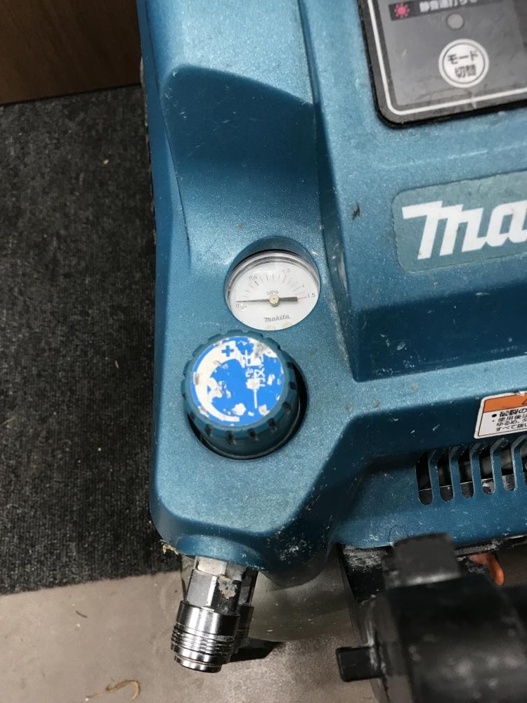マキタ makita 高圧2口常圧2口エアコンプレッサー AC461XL