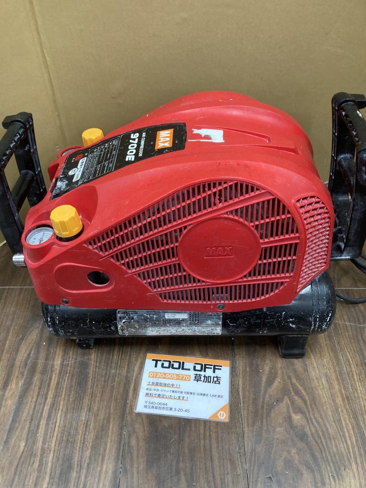 マックス 常圧エアコンプレッサ AK-LL9700Eの中古 中古C傷汚れ マックス 常圧エアコンプレッサ AK-LL9700Eの中古 中古C傷汚れ