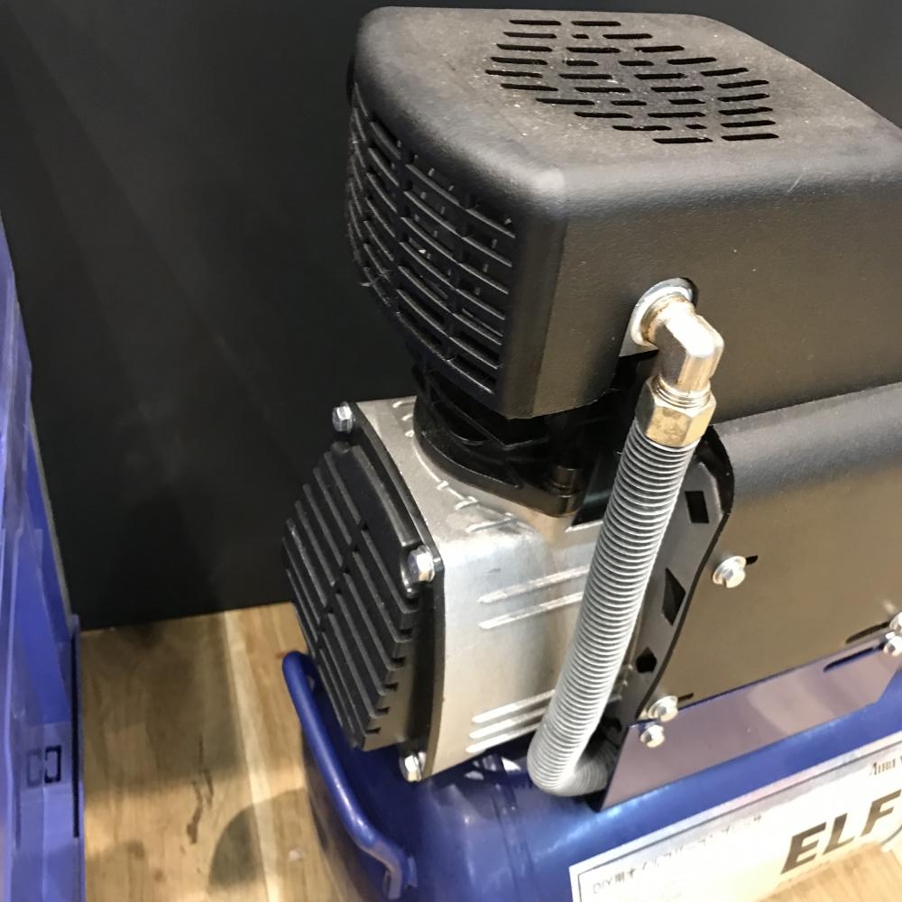 アネスト岩田 常圧エアコンプレッサー FX7401の中古 中古C傷汚れあり