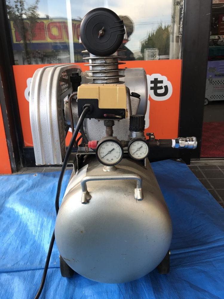 ナカトミ 常圧エアーコンプレッサー 100V BCP-381の中古 中古C傷汚れあり 《大阪・松原》中古工具販売の専門店│ツールオフ松原店  ｜中古工具販売のツールオフ