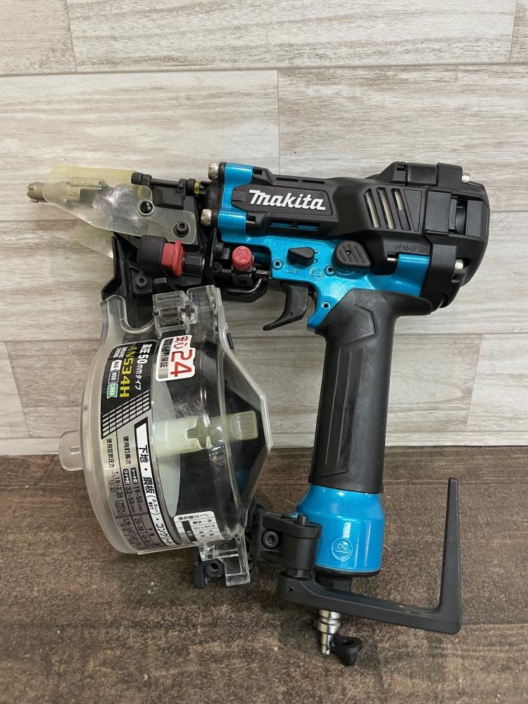 マキタ makita 高圧エア釘打ち機 AN534Hの中古 中古B使用感あり 《埼玉 