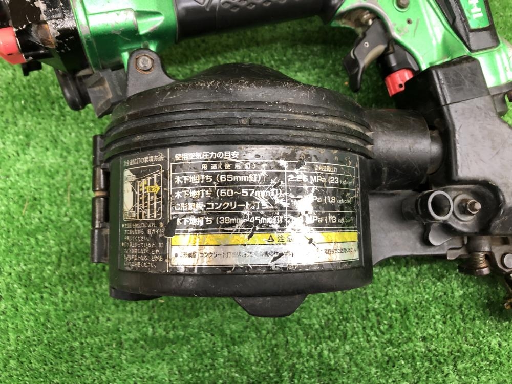 日立 NV65HR 高圧釘打ち機【リライズ野田愛宕店】【店頭取引限定】【中古】【 管理番号：ITSL2WG6JI2O】 日立 65mm 高圧ロール釘打機 NV65HRの中古 中古C傷汚れあり 《千葉・柏