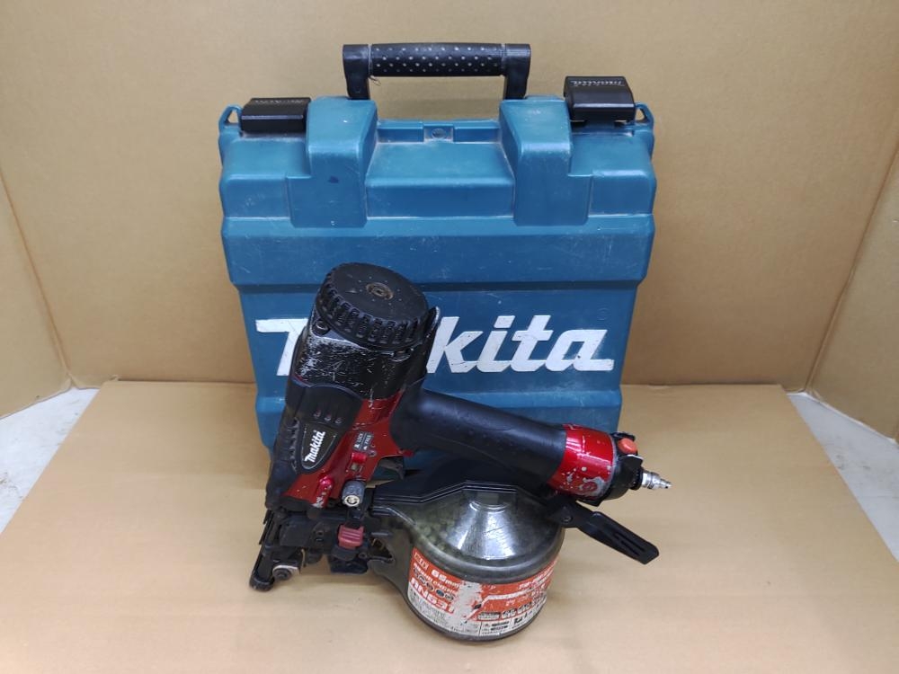 マキタ makita 65mm 高圧エア釘打機 AN631Hの中古 中古B使用感あり 《千葉・柏》中古工具販売の専門店│ ツールオフ柏店  ｜中古工具販売のツールオフ