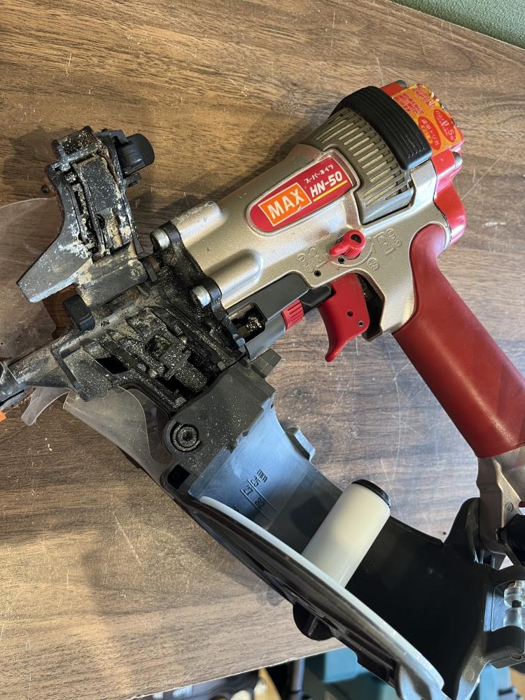 MAX 50mm釘打機 高圧コイルネイラ HN-50の中古 中古B使用感あり