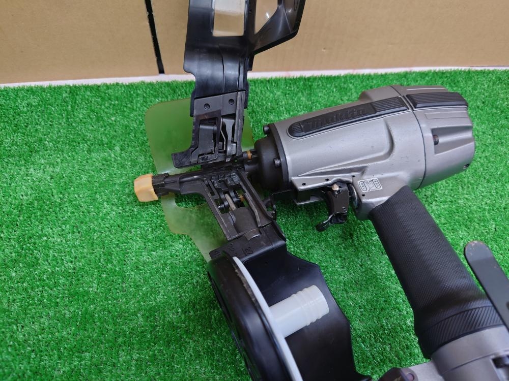 マキタ 常圧釘打機 AN511の中古 中古C傷汚れあり 《千葉・柏》中古工具