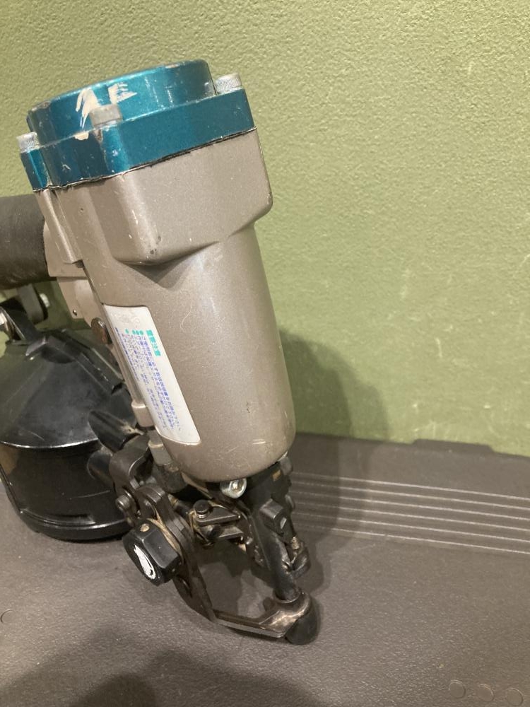 兼松 カネマツ 常圧エア釘打ち機 KD-450TKの中古 中古C傷汚れあり