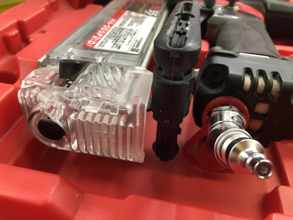 MAX 高圧フィニッシュネイラ HA-55SF2(D)の中古 中古B使用感あり MAX 高圧フィニッシュネイラ HA-55SF2(D)の中古 中古B使用感あり