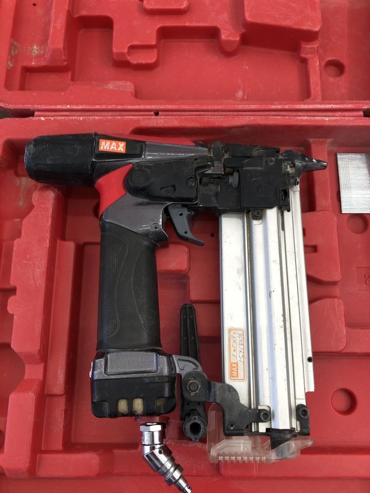 マックス 高圧仕上げ釘打機 HA55SF2の中古 中古B使用感あり 《千葉・柏