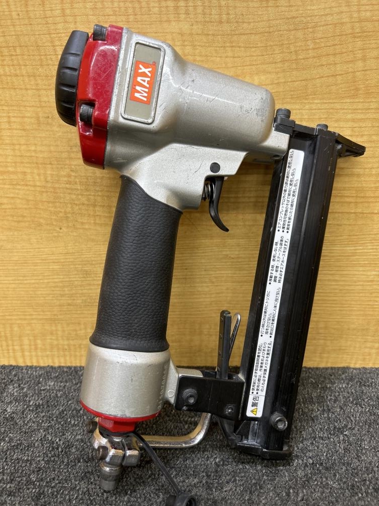 マックス MAX 常圧ステープル用エアネイラ TA-225LU/4Jの中古 中古C傷