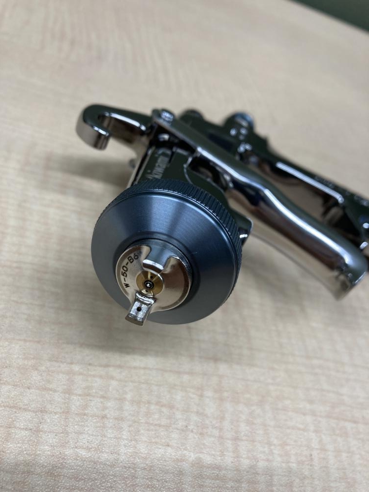 アネスト岩田 スプレーガン W-101M-136BGの中古 未使用品 《埼玉・上尾 