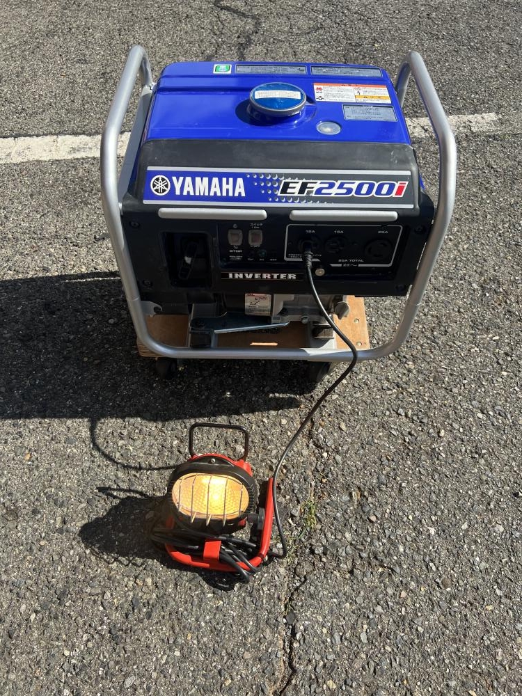 YAMAHA ヤマハ インバーター発電機 EF2500i 2.5kVAの中古 中古C傷汚れ
