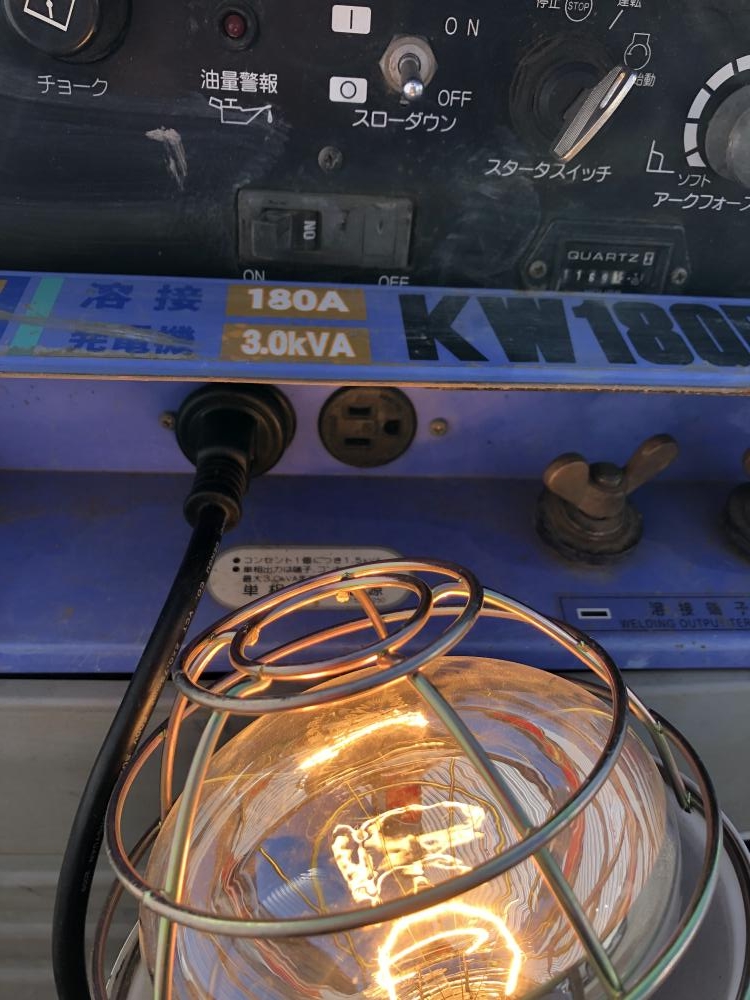 コマツ KOMATSU インバーター発電機兼溶接機 KW180Bの中古 中古C コマツ KOMATSU インバーター発電機兼溶接機 KW180Bの中古 中古C