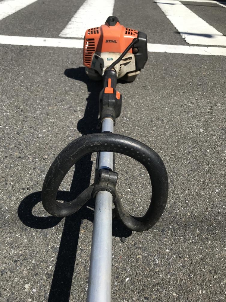 STIHL スチール 刈払機 FS25Cの中古 中古C傷汚れあり 《埼玉・入間》中古工具販売の専門店│ ツールオフ所沢入間店 ｜中古工具販売のツールオフ