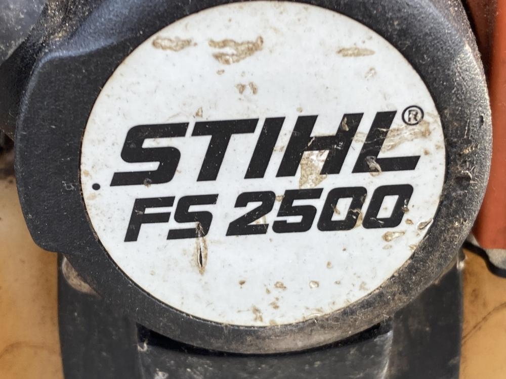 舞鶴市にて引取限定！STIHL FS2300 スチール 草刈機 【動作品】