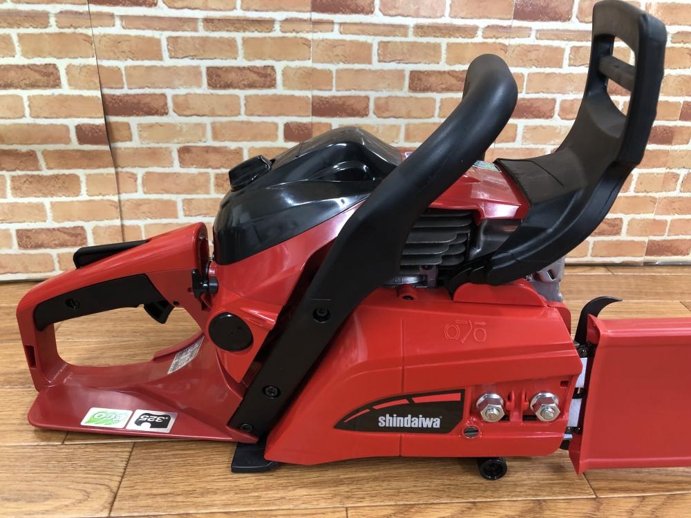 新ダイワ エンジンチェンソー E2048Sの中古 未使用品 《東京・八王子