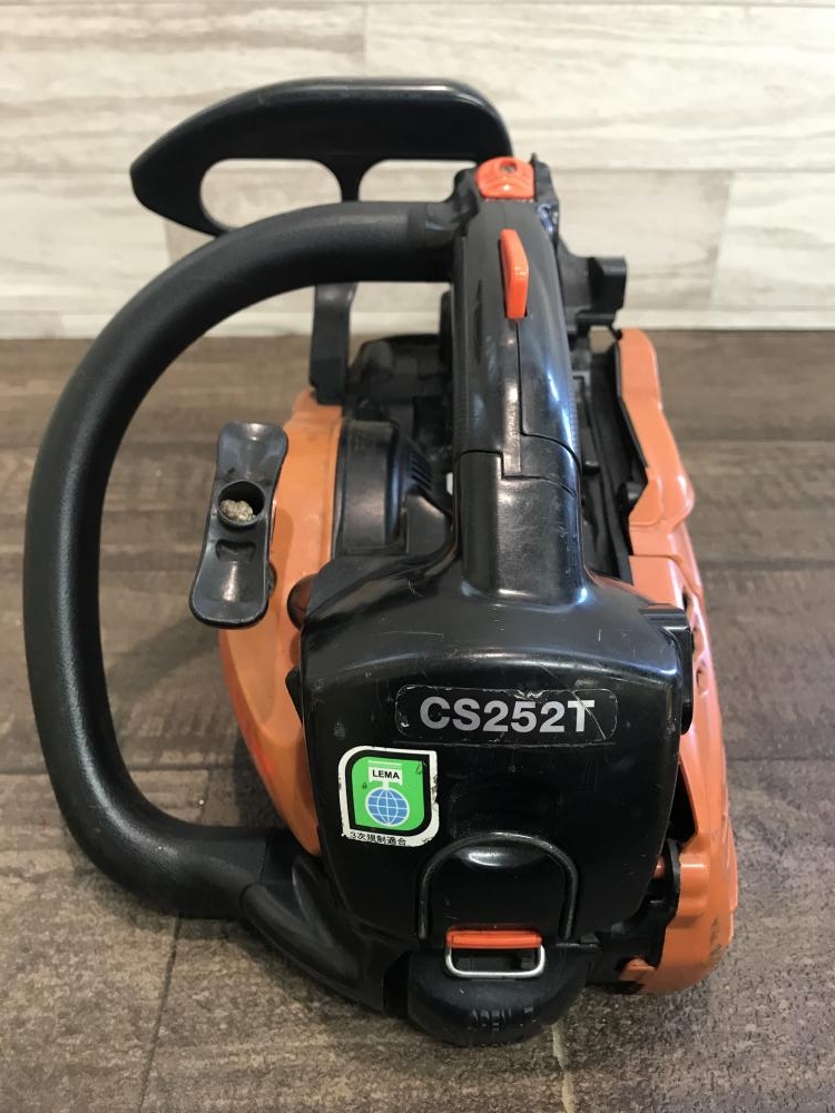共立 エンジンチェンソー CT252Tの中古 中古C傷汚れあり 《埼玉 共立 エンジンチェンソー CT252Tの中古 中古C傷汚れあり 《埼玉