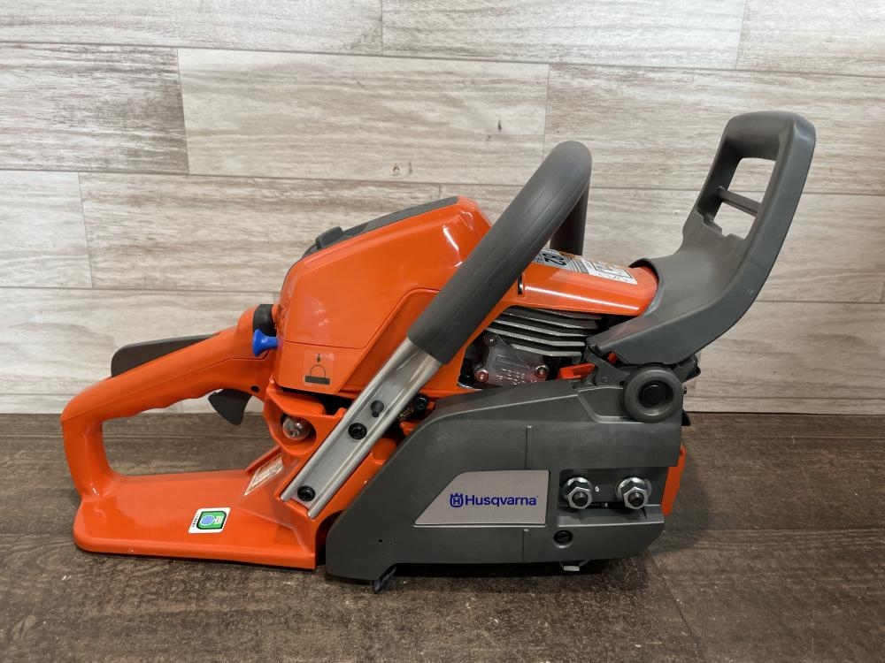 ハスクバーナ　チェンソー543XP プロ用チェーンソー　バック工具付き ハスクバーナ 543 XP チェンソー