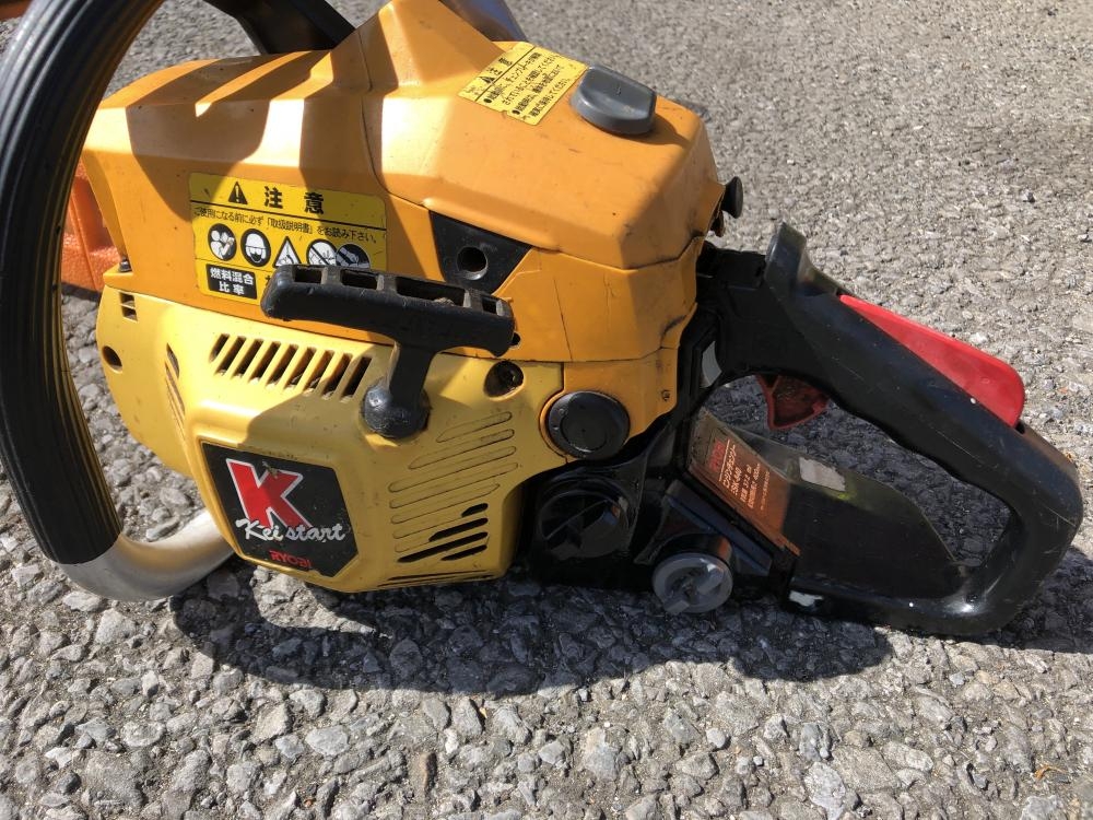 RYOBI リョービ エンジンチェーンソー ESK-840の中古 中古C傷汚れあり 《千葉・柏》中古工具販売の専門店│ ツールオフ柏店  ｜中古工具販売のツールオフ