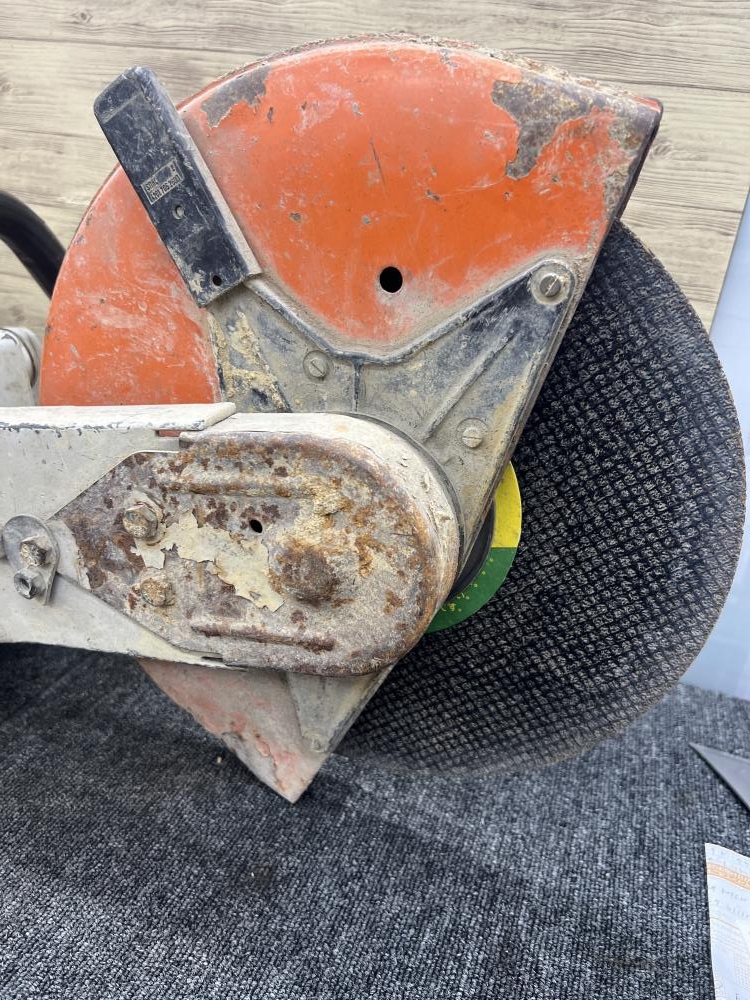 STIHL スチール カットオフソー エンジンコンクリートカッター STIHL スチール カットオフソー エンジンコンクリートカッター